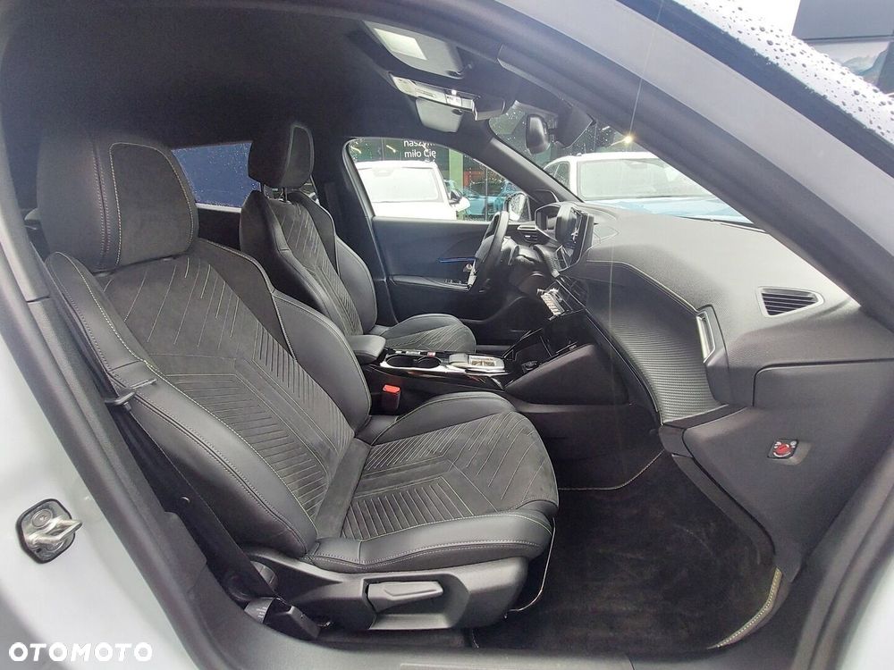 Peugeot 2008 - 11