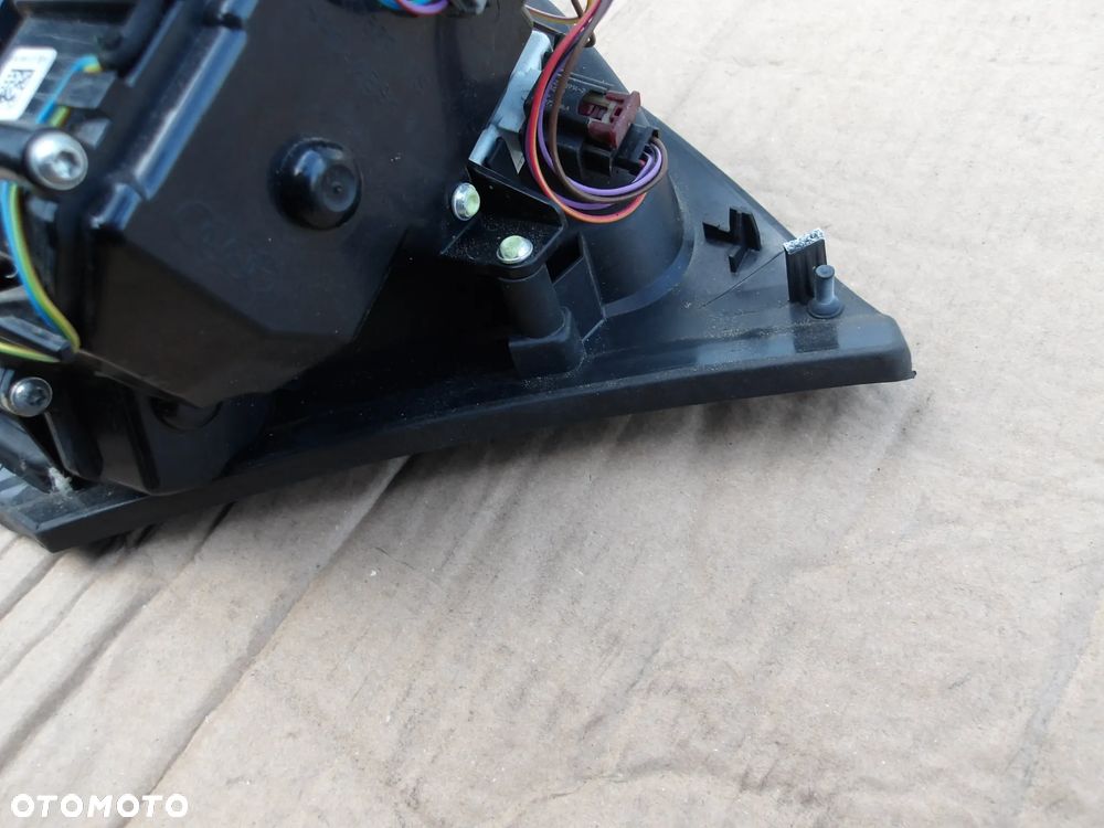 GNIAZDA LADOWANIA KLAPKA AUDI E TRON 4KE971375 - 10