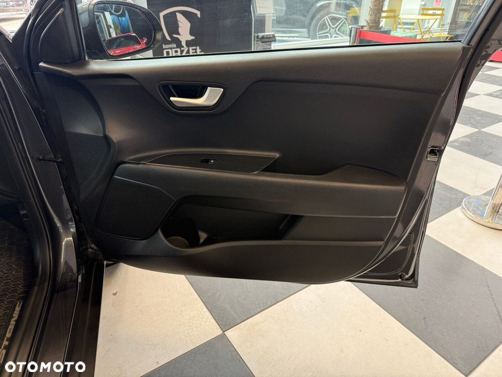 Kia Stonic - 14