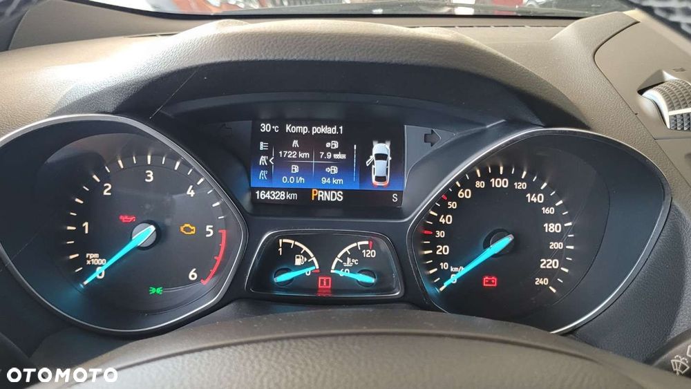 Ford Kuga - 11