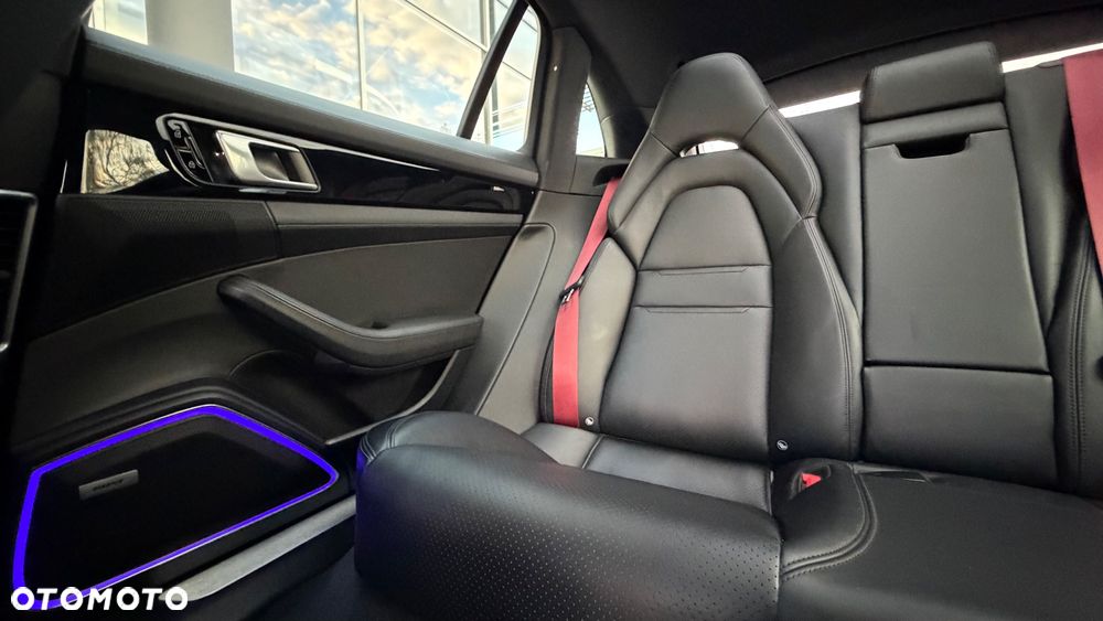 Porsche Panamera 4 GPF - 7