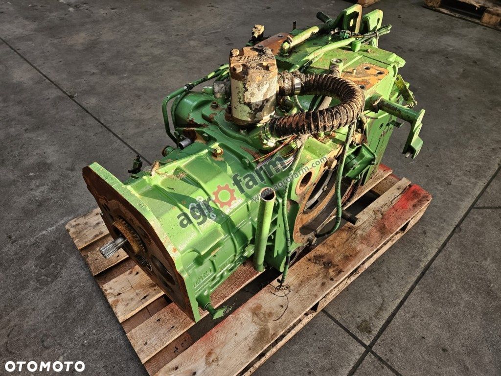 TYLNY MOST I SKRZYNIA BIEGÓW JOHN DEERE L113175 - 1