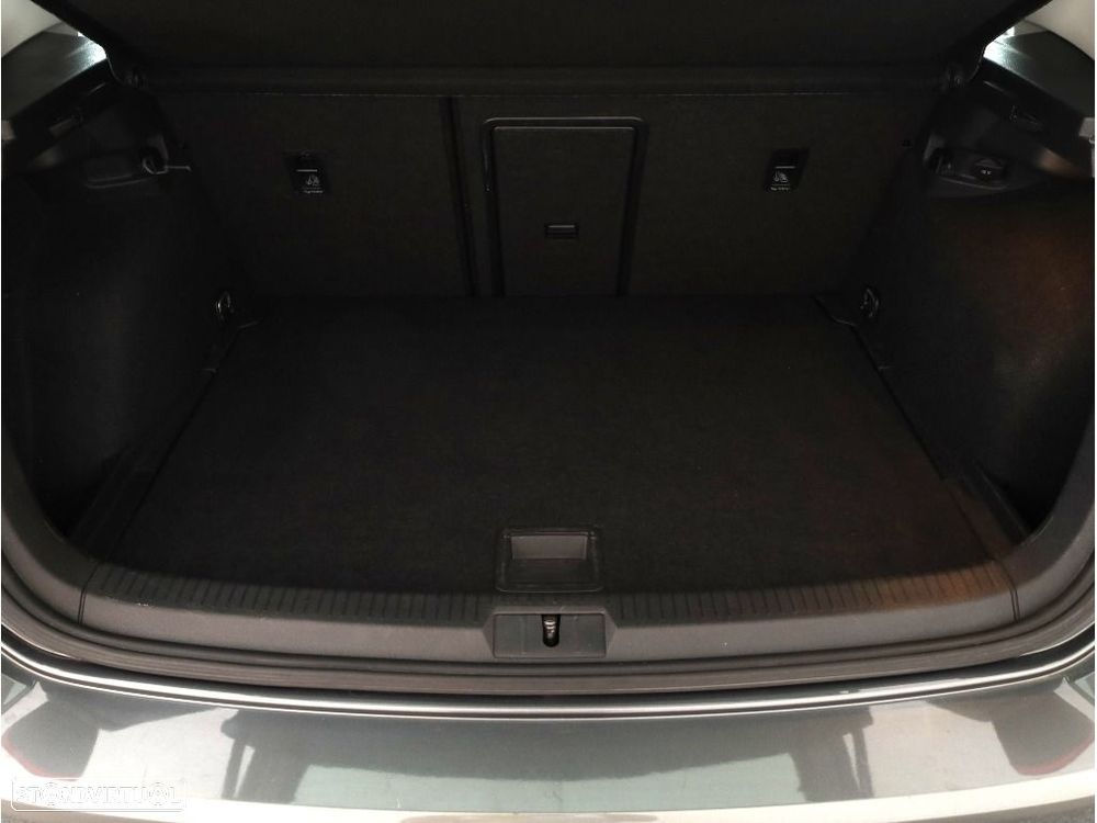 VW Golf 1.6 TDI Stream - 19