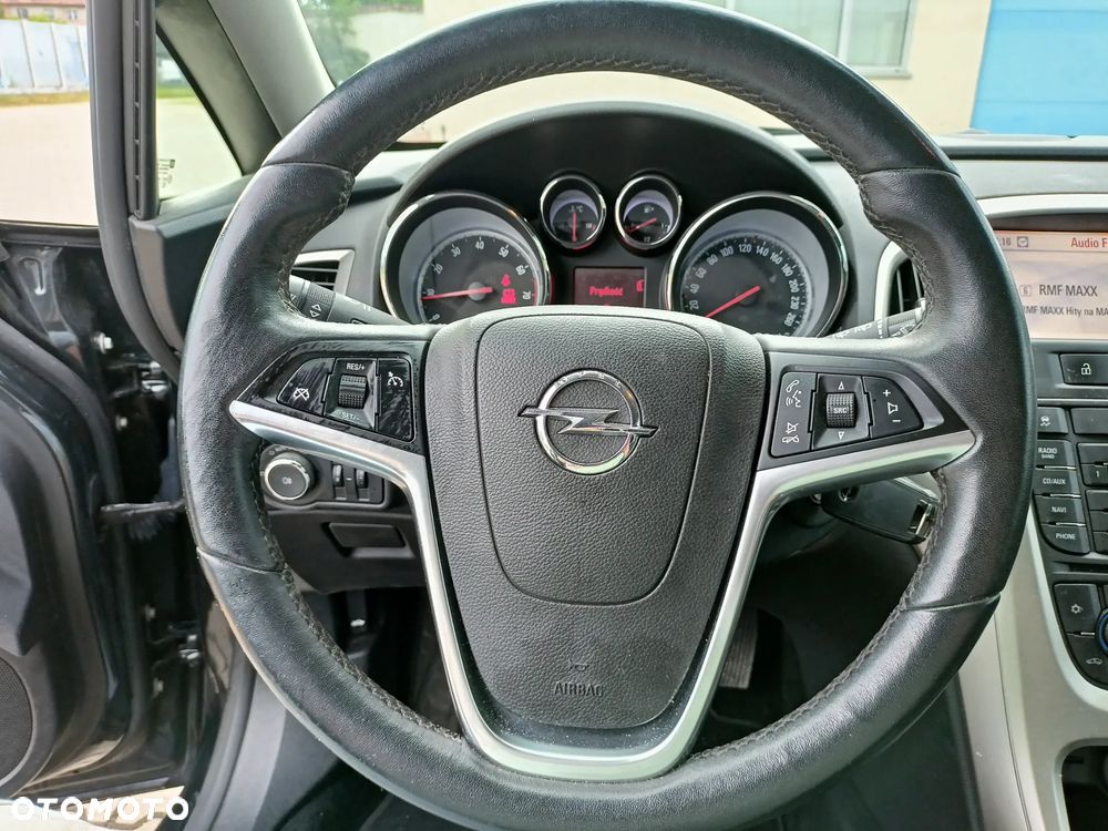 Opel Astra 1.4 Turbo Innovation - 24