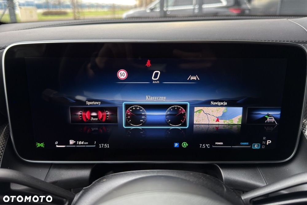 Mercedes-Benz GLC - 22