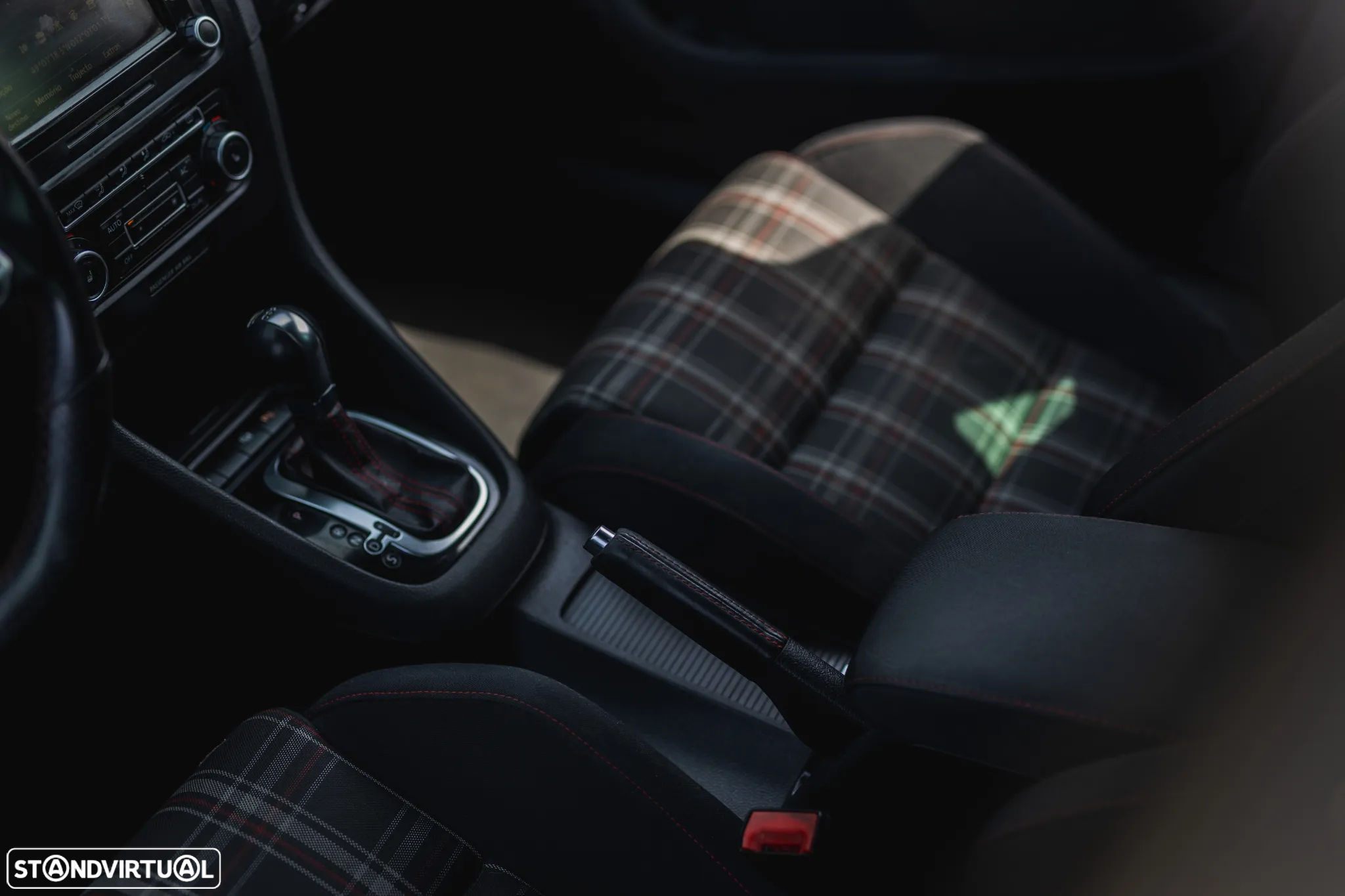 VW Golf 2.0 TSi GTI DSG - 19