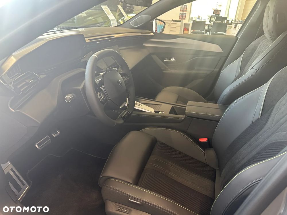 Peugeot 308 1.5 BlueHDi GT Exclusive S&S EAT8 - 17