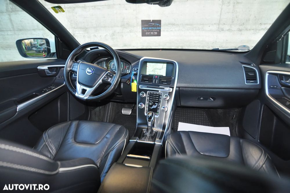 Volvo XC 60 D5 AWD Geartronic Momentum - 5