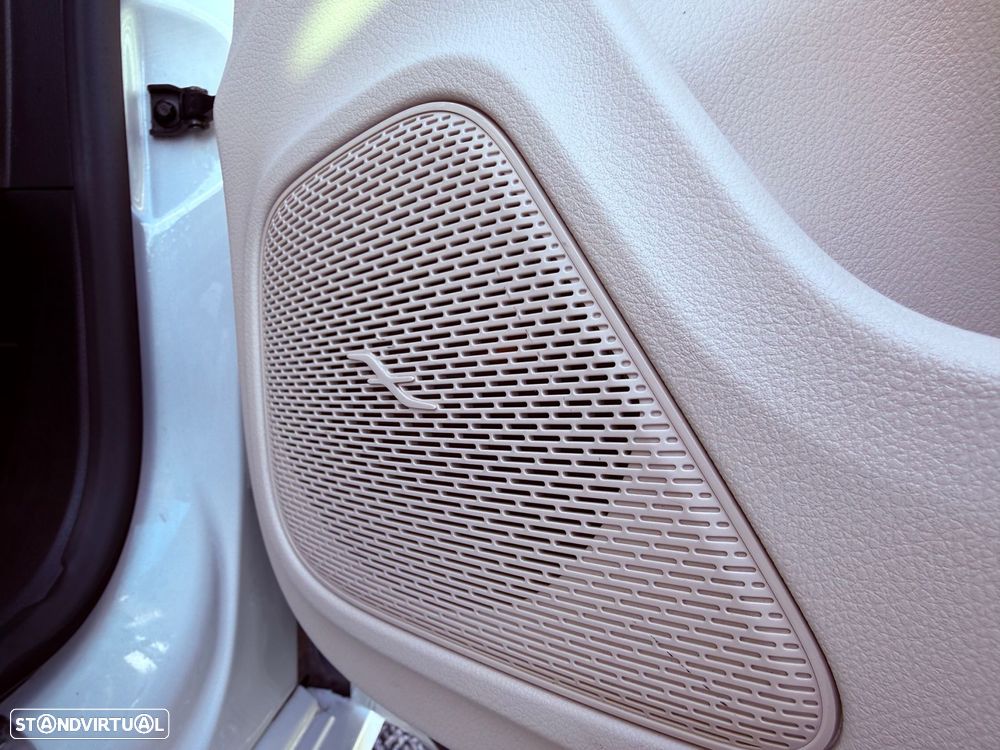 Mercedes-Benz CLA 180 7G-DCT Special Edition - 41