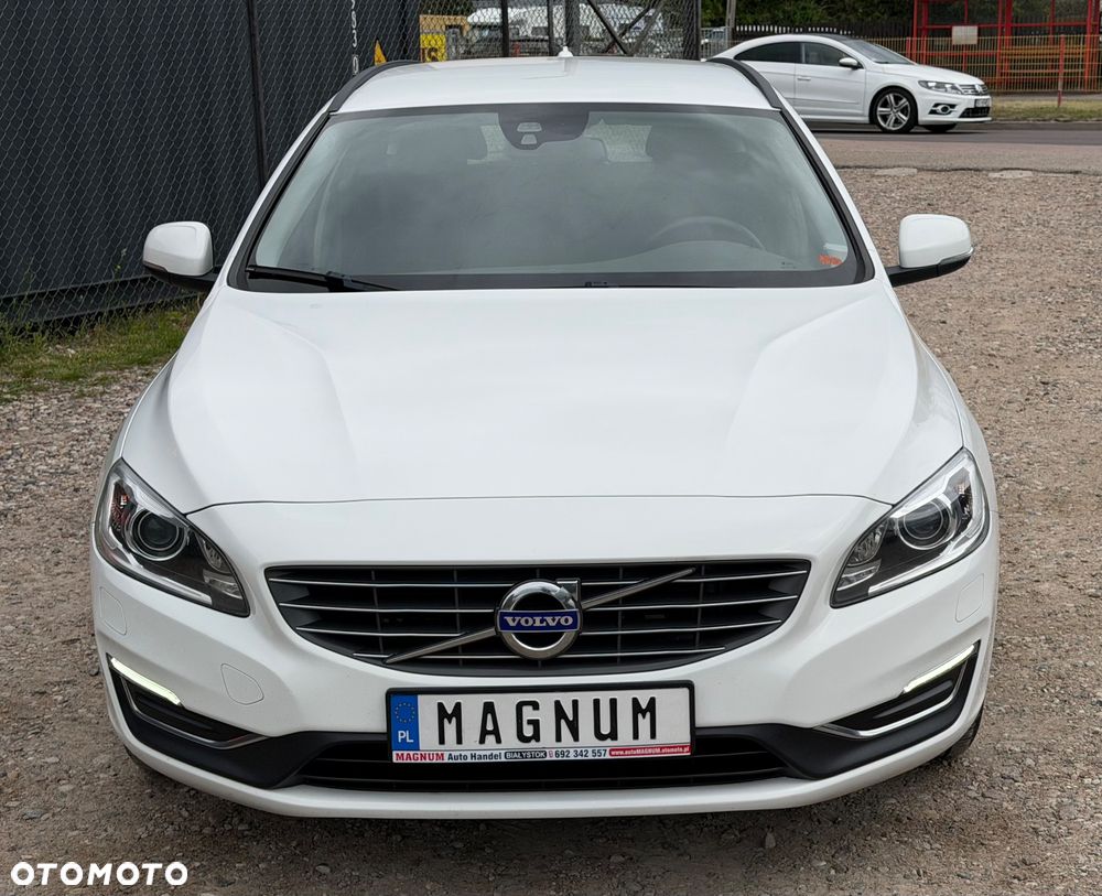 Volvo V60 D3 Drive-E Momentum - 23
