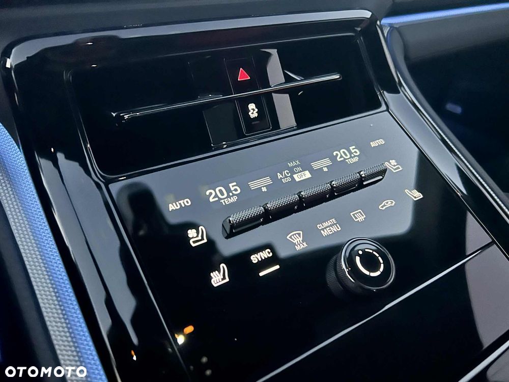 Porsche Panamera 4 - 36