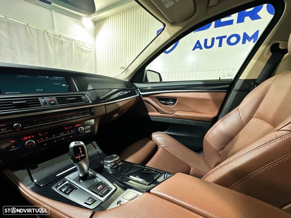 BMW 520 d Pack Desportivo M Auto - 48