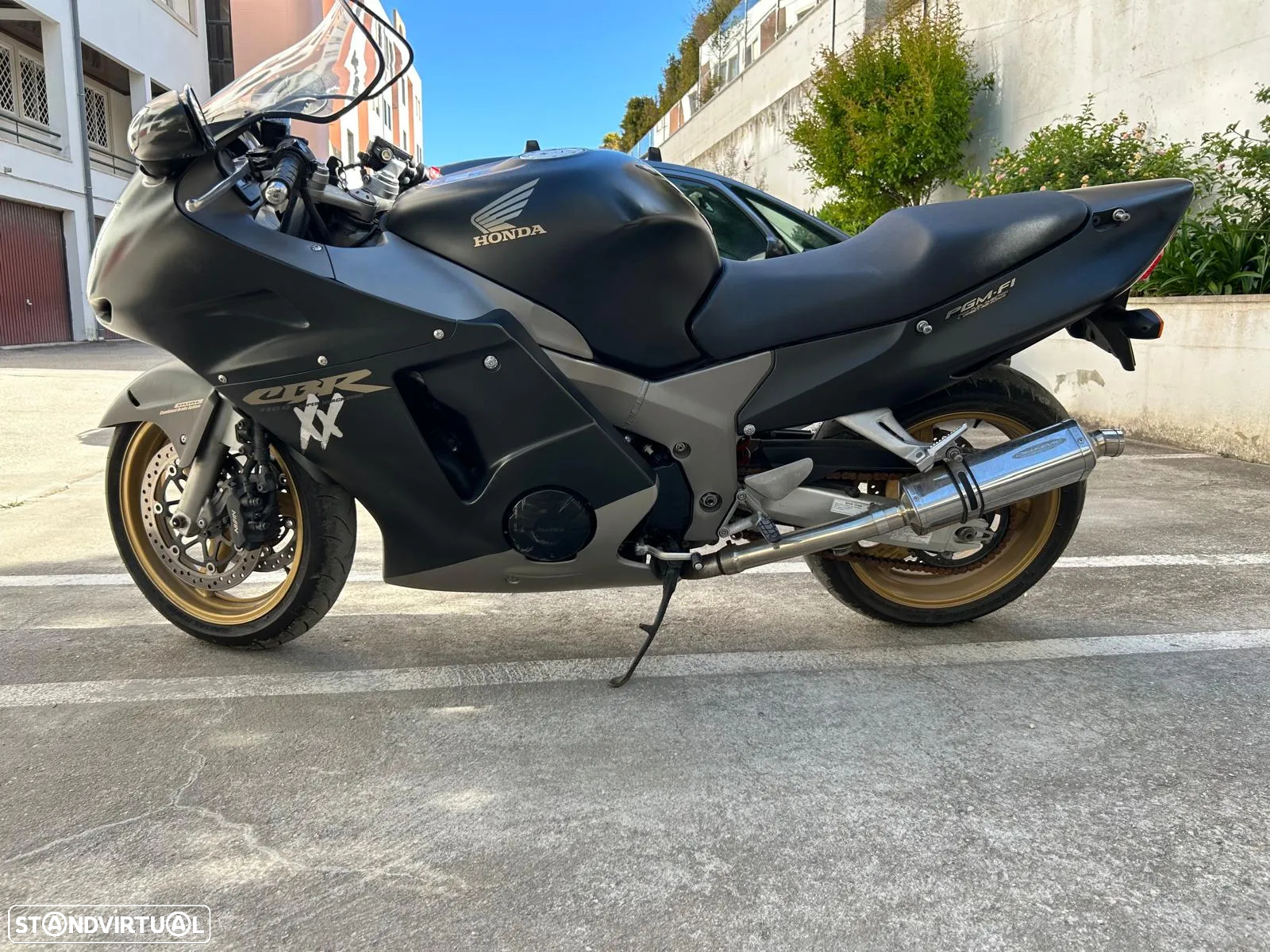 Honda CBR Super Black Bird 1100 XX (SC35) - 3