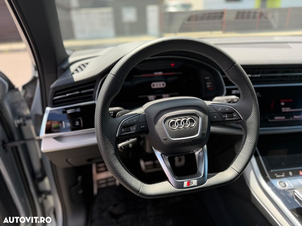 Audi Q7 - 10