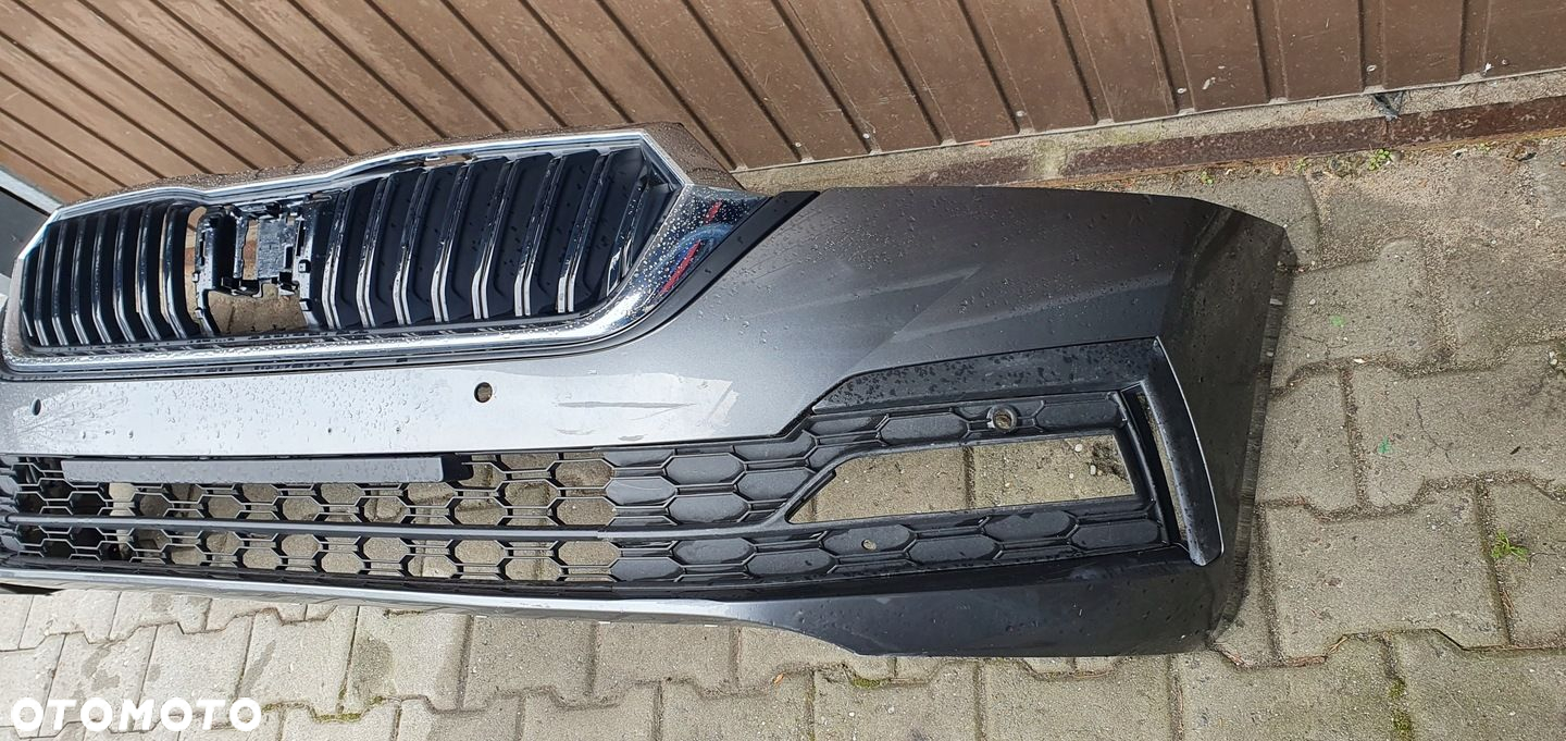 SKODA OCTAVIA IV ZDERZAK PRZÓD PRZEDNI - 3