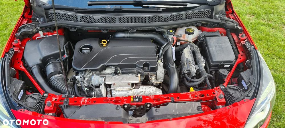 Opel Astra 1.4 Turbo Dynamic - 19