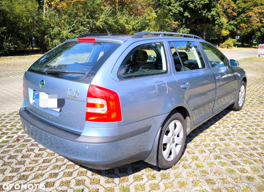 Skoda Octavia 1.6 Elegance - 2