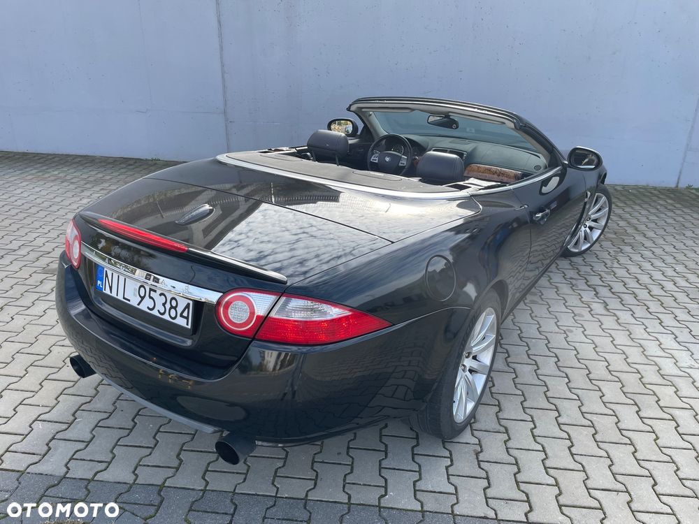 Jaguar XK - 8