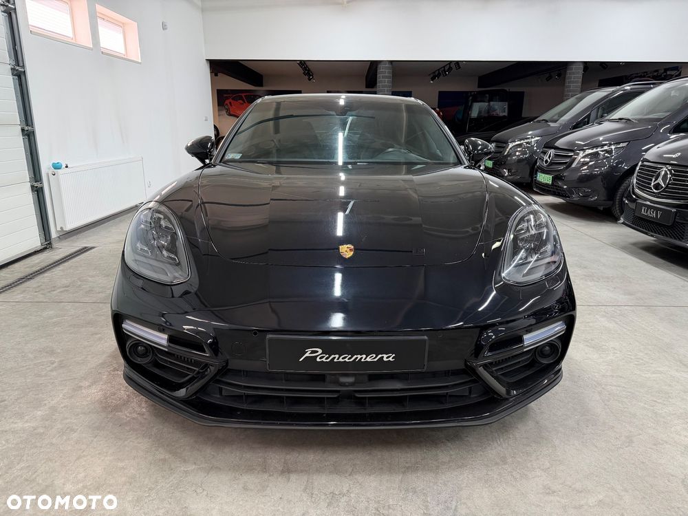 Porsche Panamera Turbo - 3