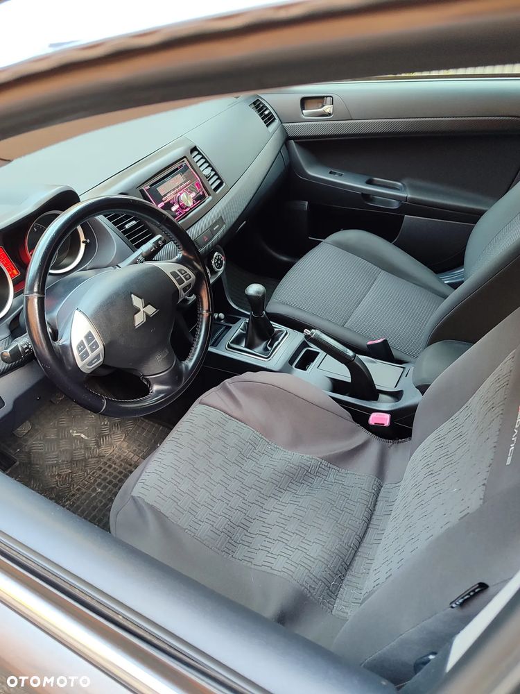 Mitsubishi Lancer 1.8 Inform - 8