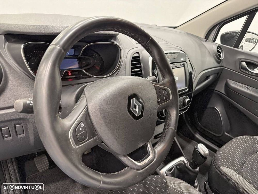 Renault Captur 1.5 dCi Exclusive XMOD — fotografia 12