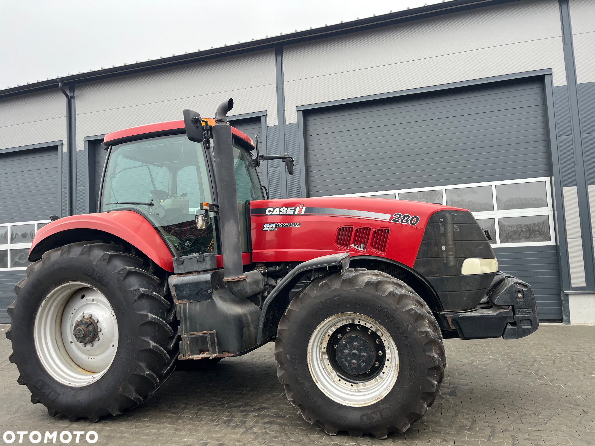 Case IH Magnum 280 - 8