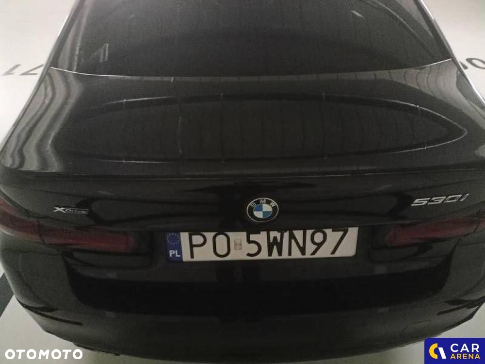BMW Seria 5 530i xDrive - 6