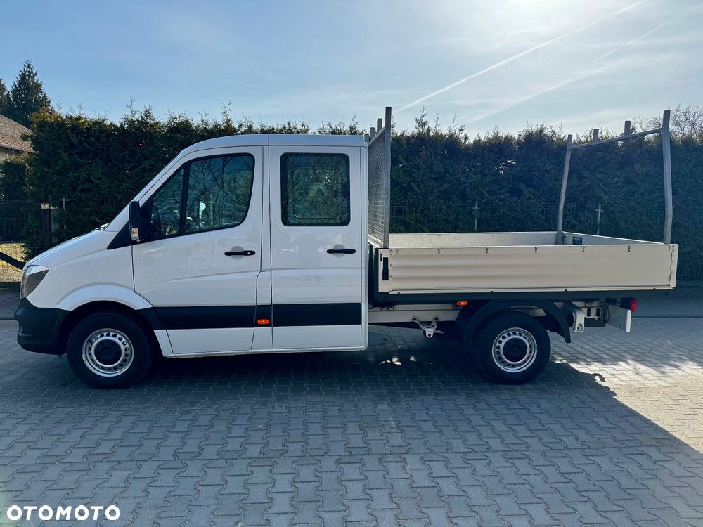 Mercedes-Benz Sprinter - 1