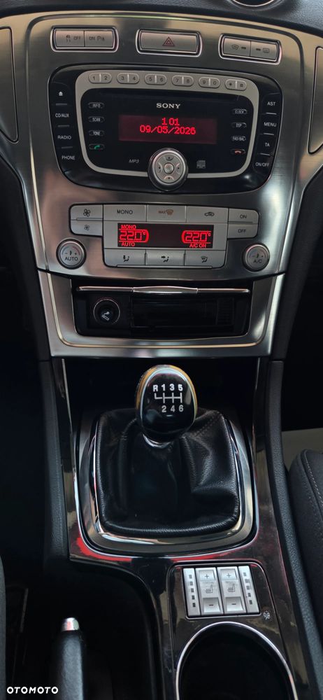Ford Mondeo 2.0 TDCi Ghia - 28