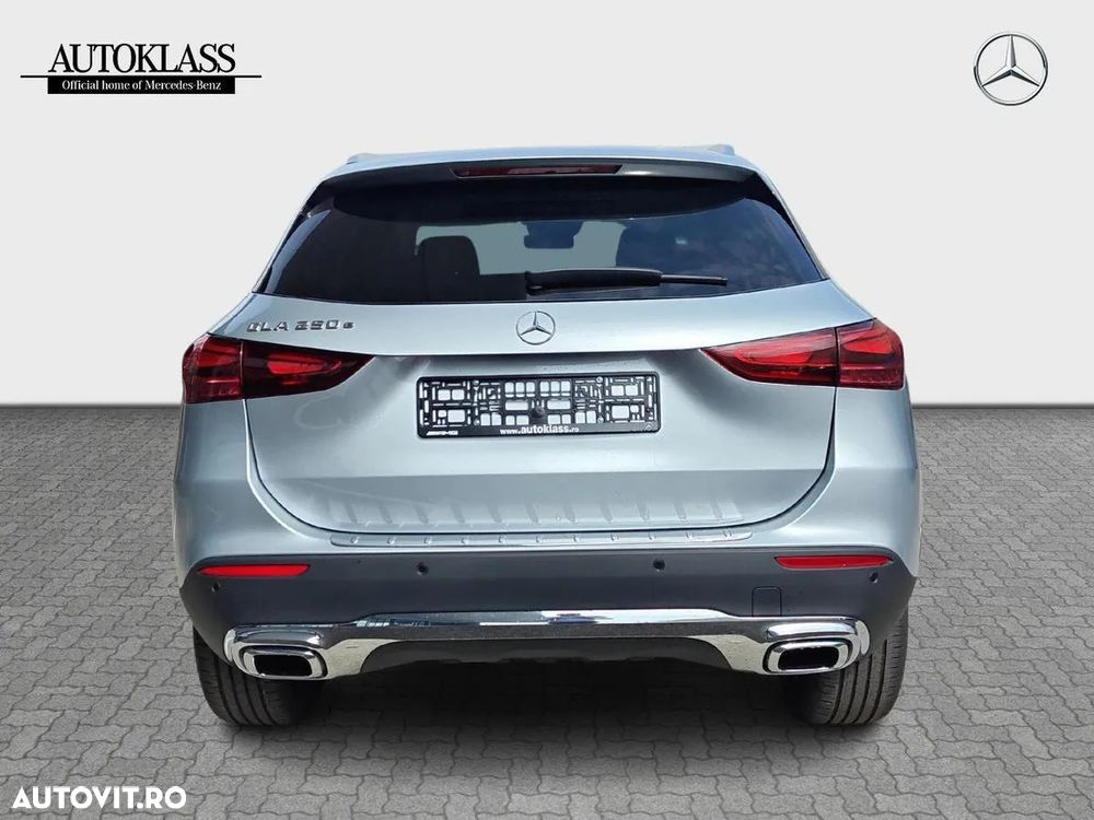 Mercedes-Benz GLA 250 e - 5