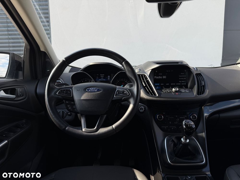 Ford Kuga 1.5 EcoBoost 2x4 Titanium - 9