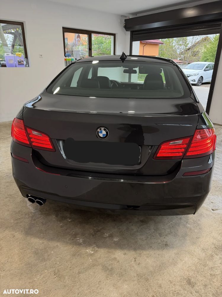 BMW Seria 5 520d AT - 3
