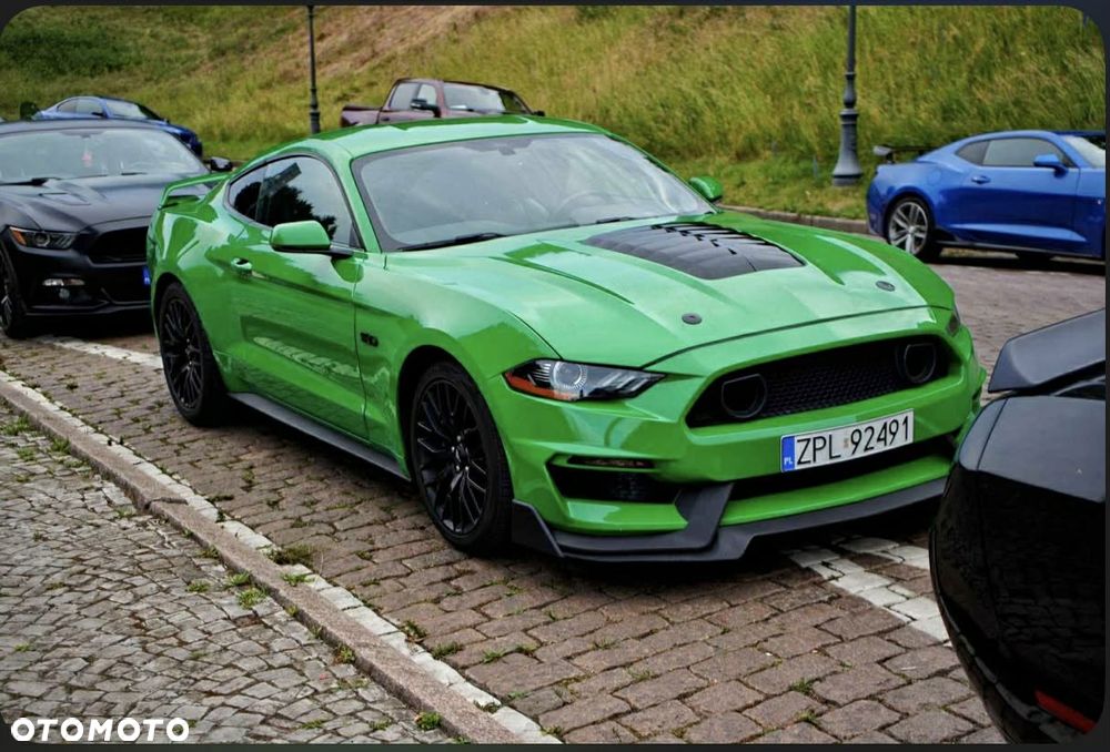 Ford Mustang - 16