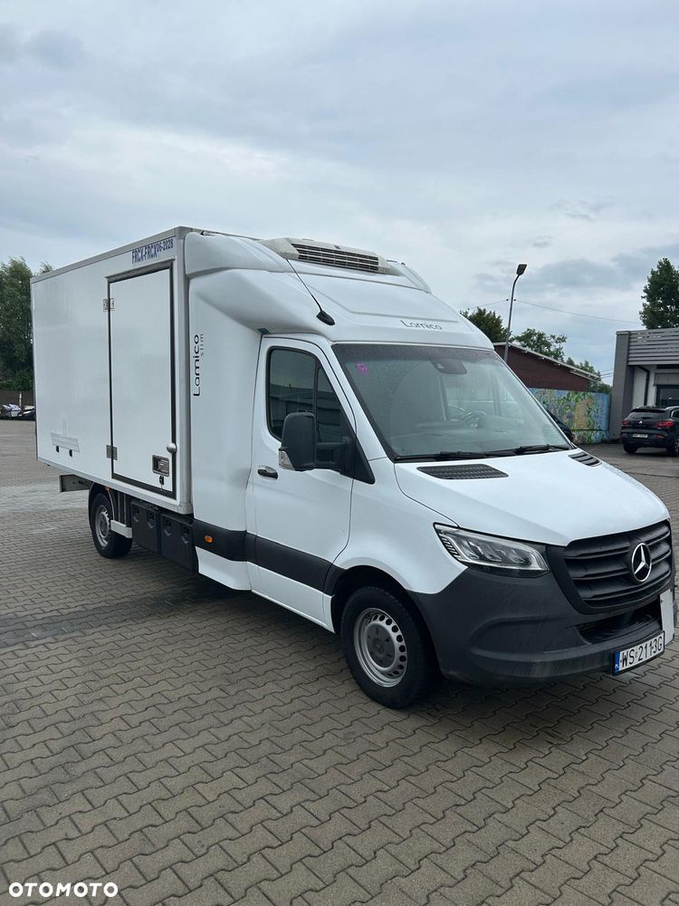 Mercedes-Benz Sprinter - 9