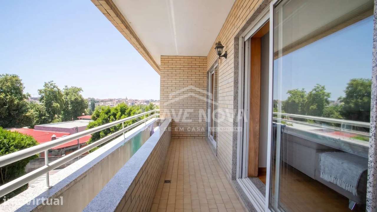Fantástico Apartamento T2+1 com Garagem Fechada |AF - Grande imagem: 5/24
