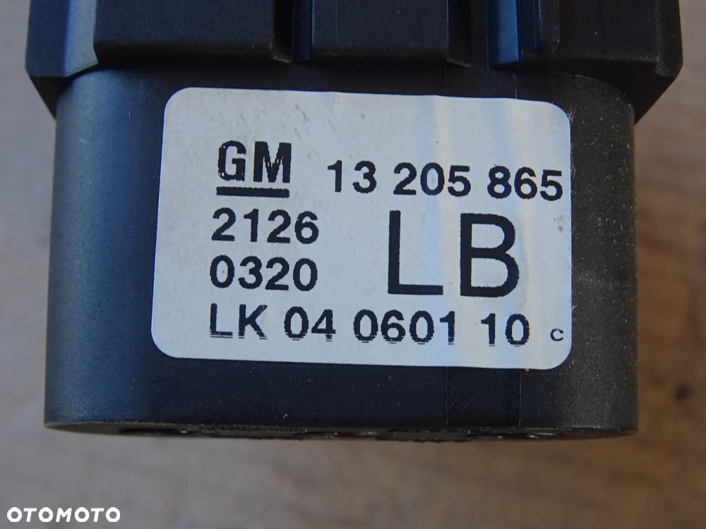 WŁĄCZNIK ŚWIATEŁ HALOGENÓW OPEL ZAFIRA B ASTRA H AUTO - 9