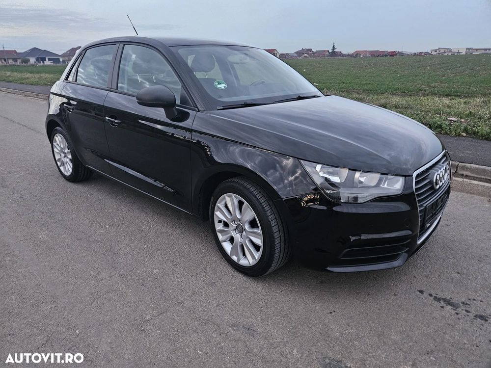 Audi A1 1.2 TFSI Sportback Attraction - 3