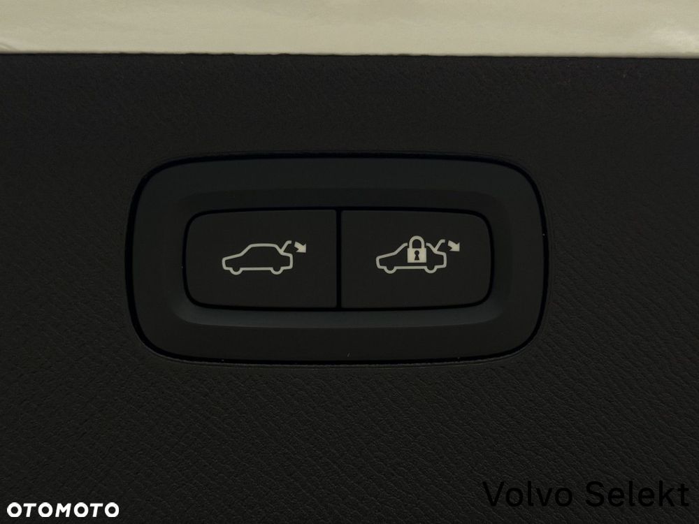 Volvo XC 90 - 21