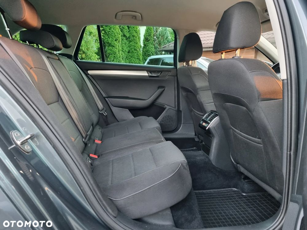 Skoda Superb 1.6 TDI DSG Style - 17