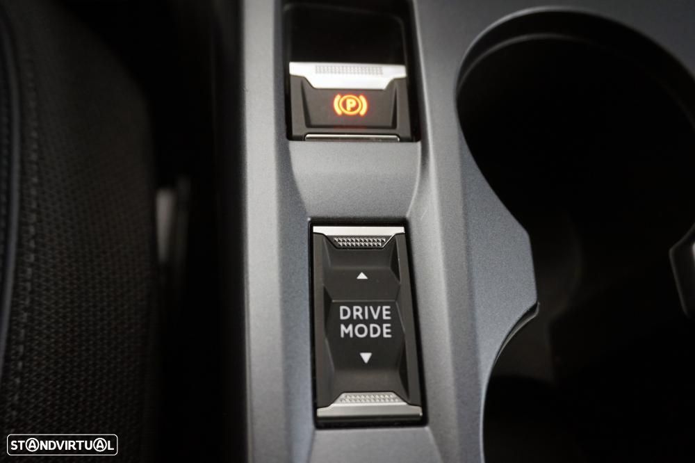 Peugeot 2008 1.2 PureTech Allure - 24