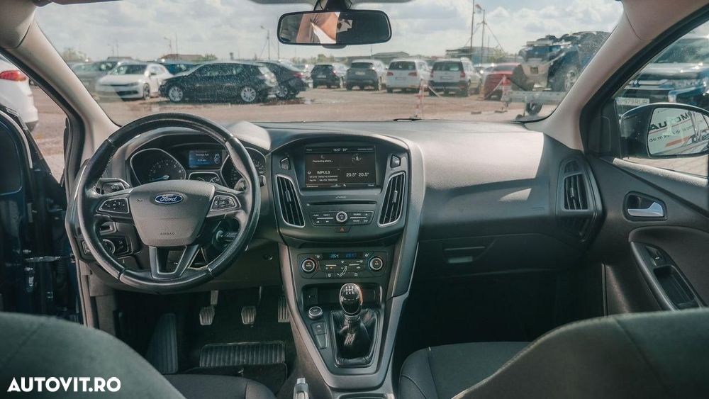Ford Focus 1.0 EcoBoost Trend - 8