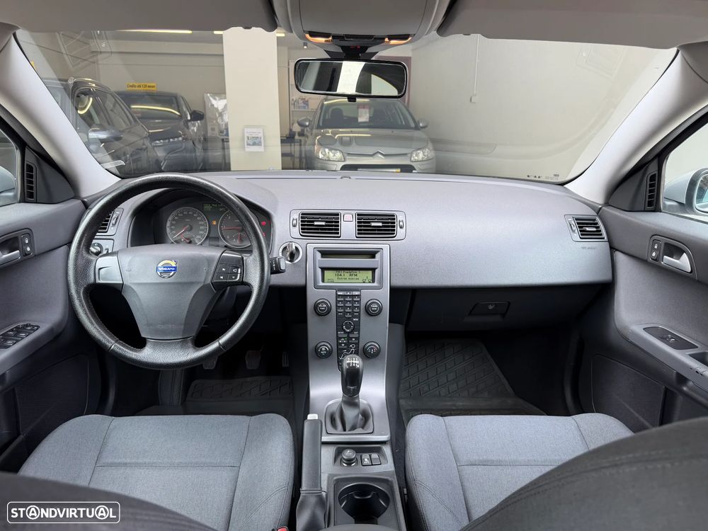 Volvo S40 2.0 D Nível 1 - 8