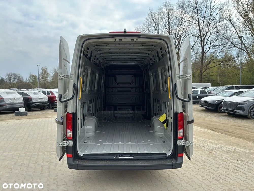 Volkswagen Crafter 35 Furgon LONG/L5H3, 2.0 BiTDI 140 KM, Wysoki dach, r. o. 4490mm - 12