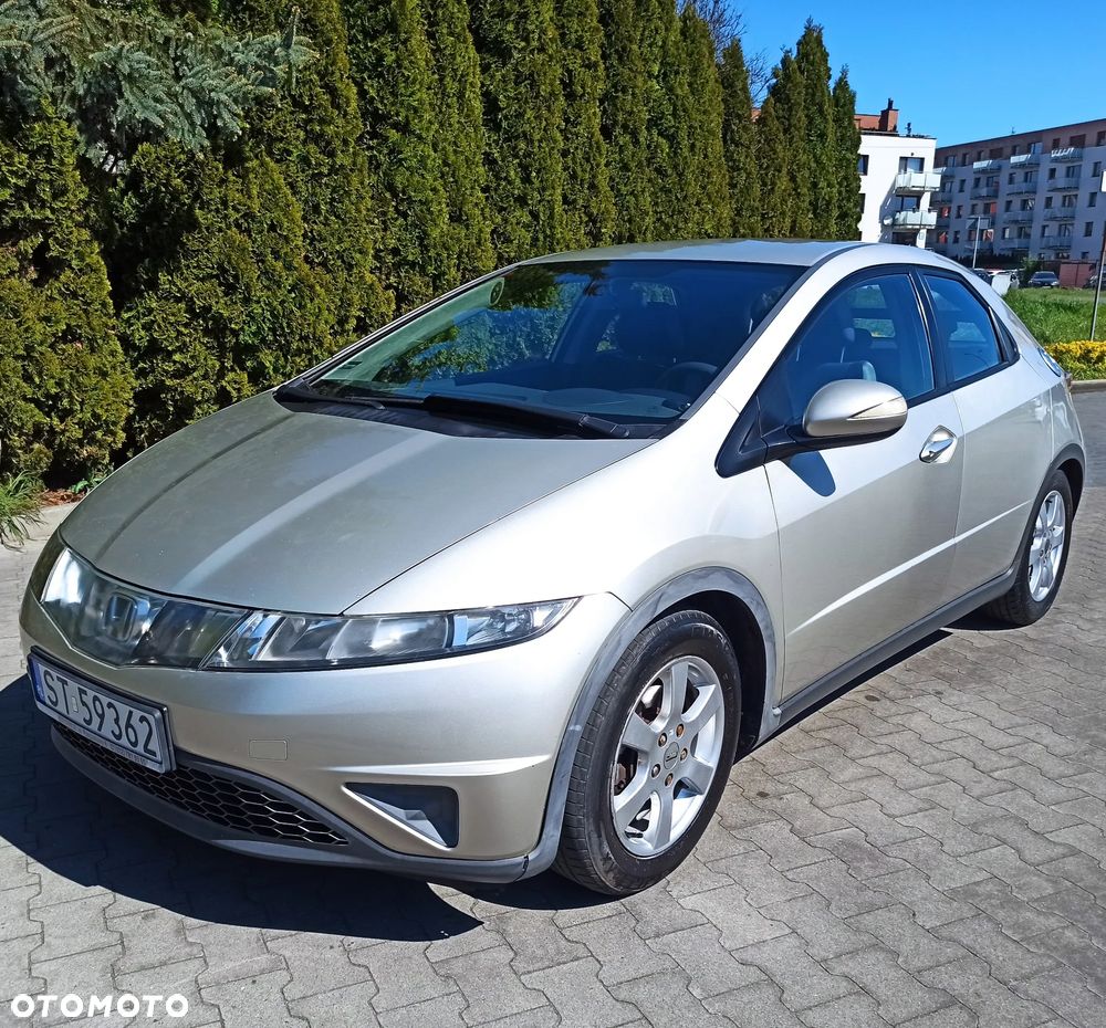 Honda Civic 1.8 Comfort - 1