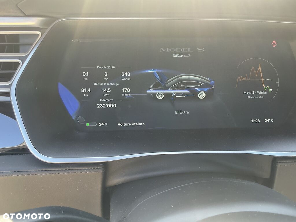Tesla Model S 85 D - 19