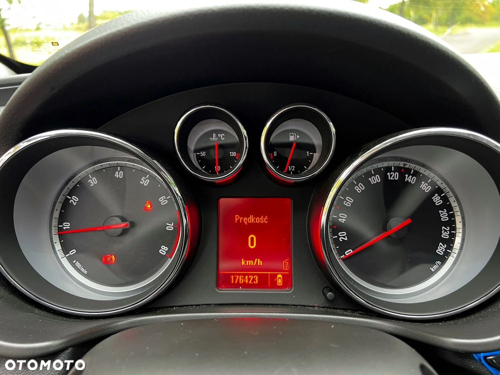 Opel Insignia 2.0 T Sport - 29
