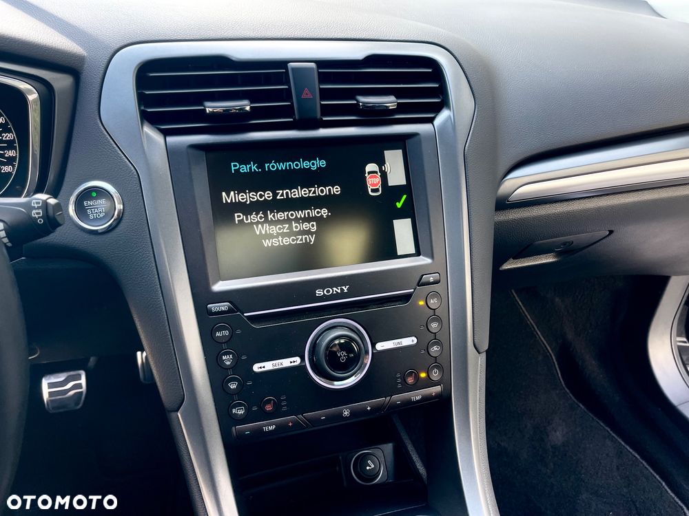 Ford Mondeo - 32