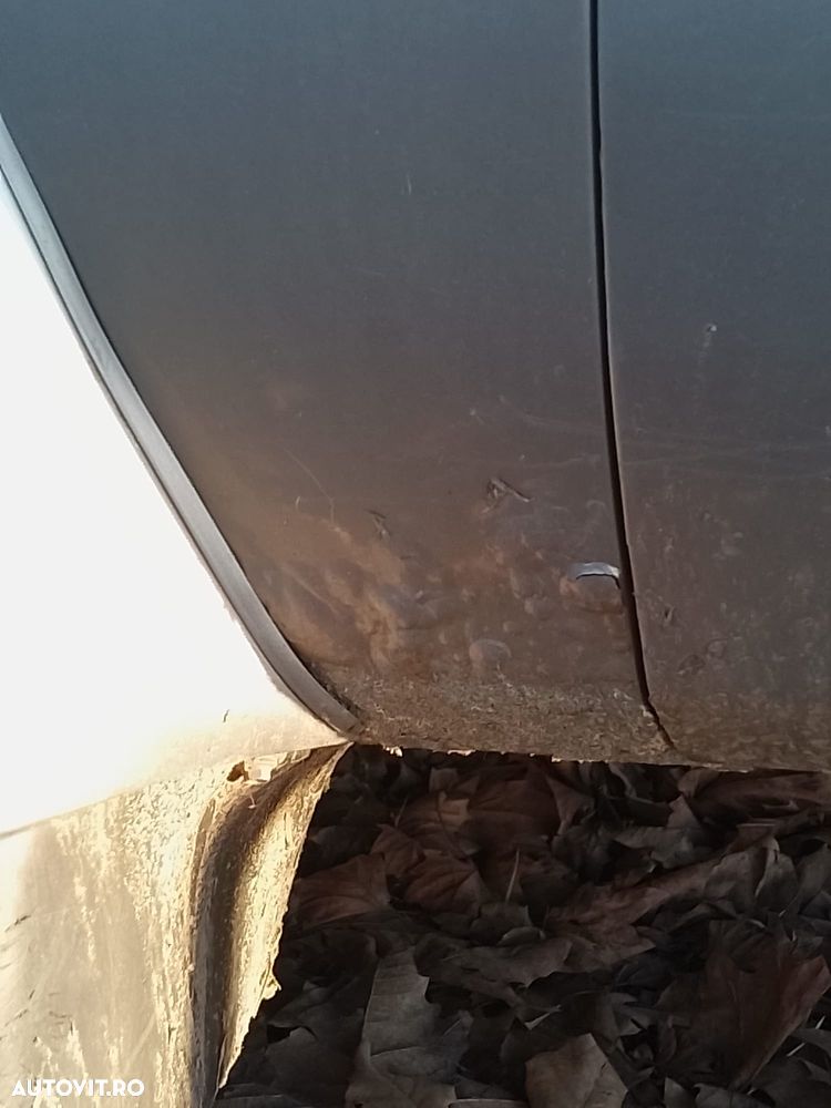 Mitsubishi Pajero - 16