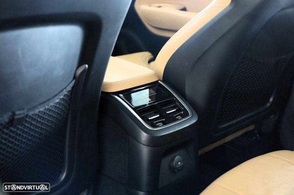 Volvo XC 90 2.0 T8 PHEV Inscription AWD - 18