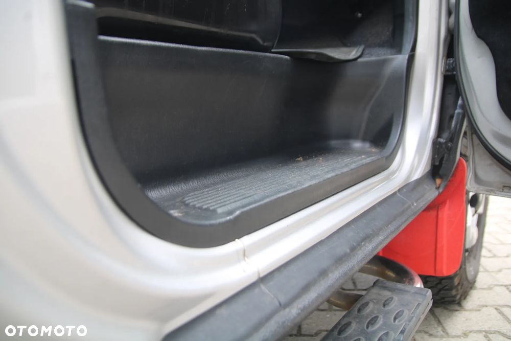 Hyundai H-1 Starex - 17